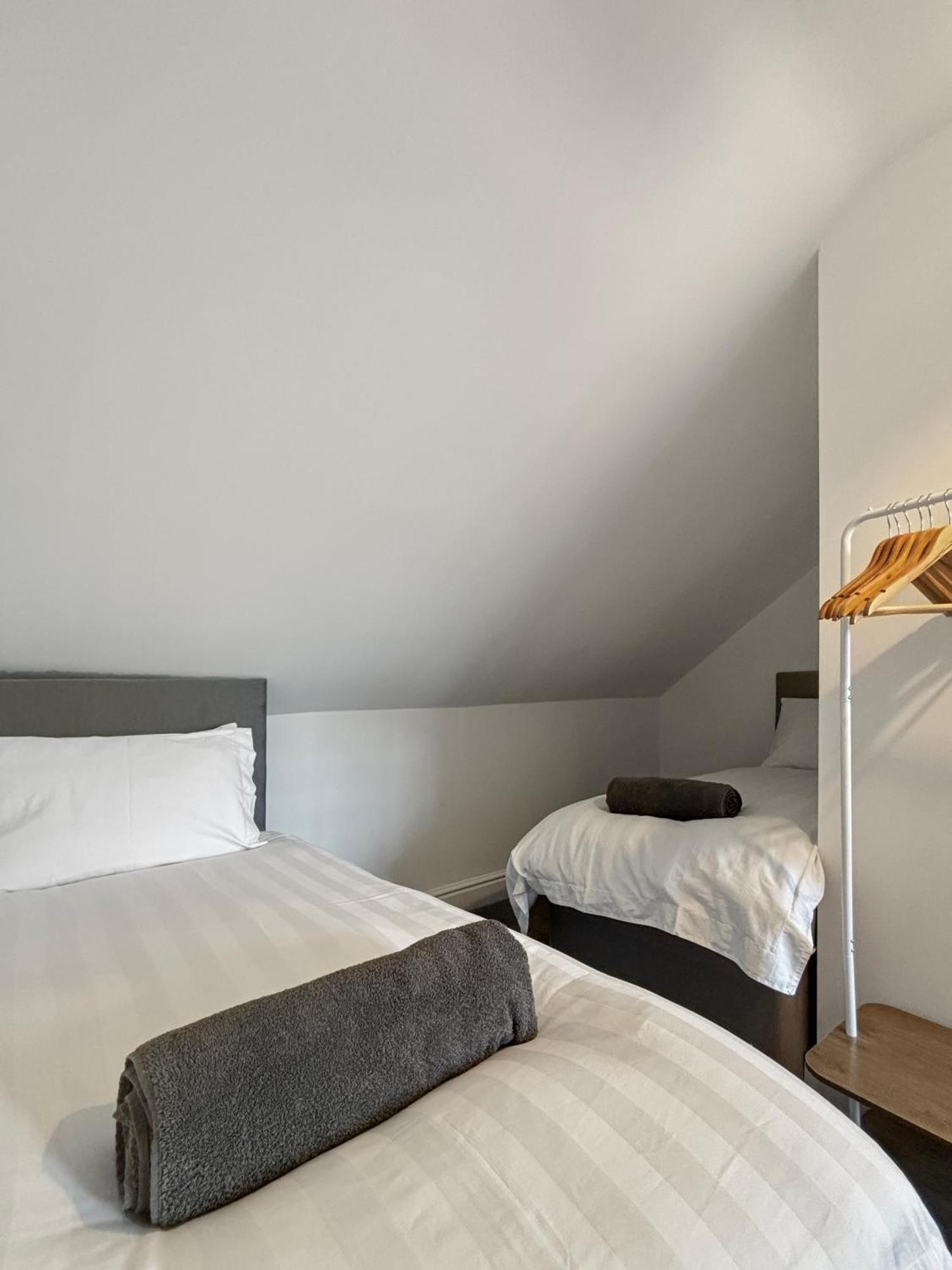 Amaya One -3 Bedroom Townhouse - With Garden - Close To Town Centre - Sleeps 7 Grantham Exterior foto