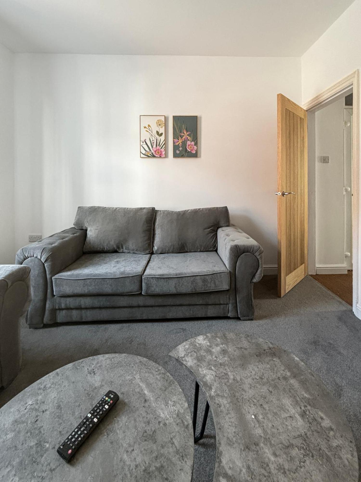 Amaya One -3 Bedroom Townhouse - With Garden - Close To Town Centre - Sleeps 7 Grantham Exterior foto